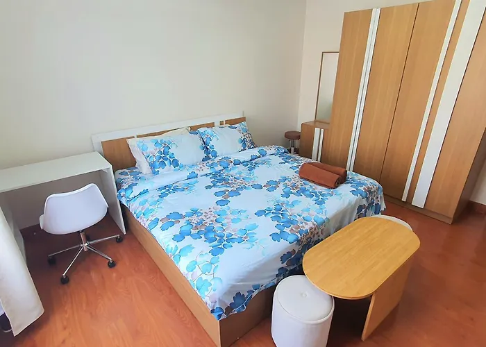 ホームステイ Flr3rd View Wifi I Tv I Ac I Near Mrt Khu Bon