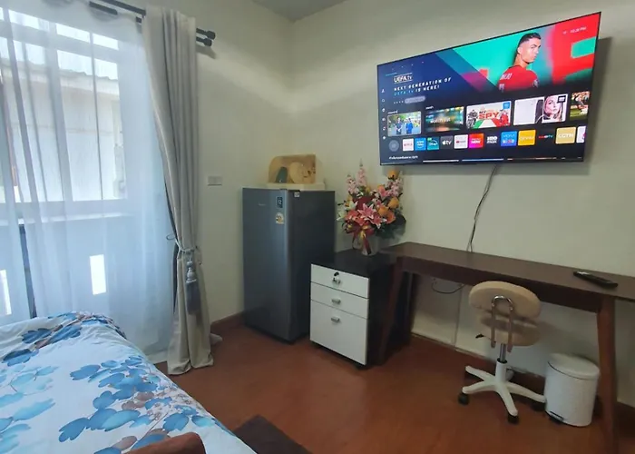 ホームステイ Flr3rd View Wifi I Tv I Ac I Near Mrt Khu Bon *